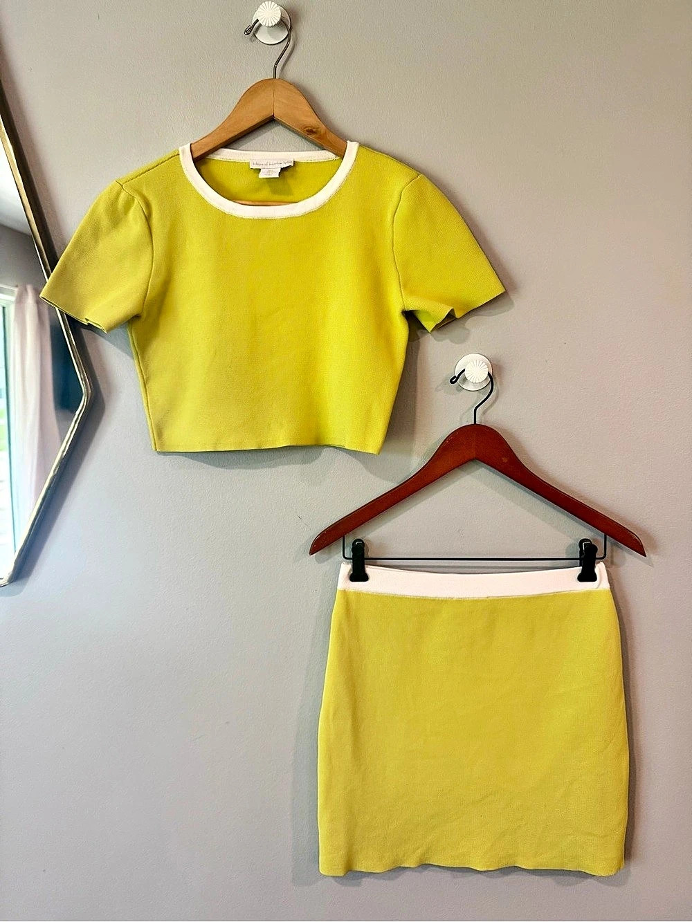 House of Harlow 1960 Yellow Knit Two-Piece Set Sz Small